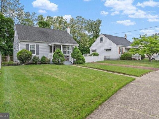 House for sale in Crosswicks, New Jersey