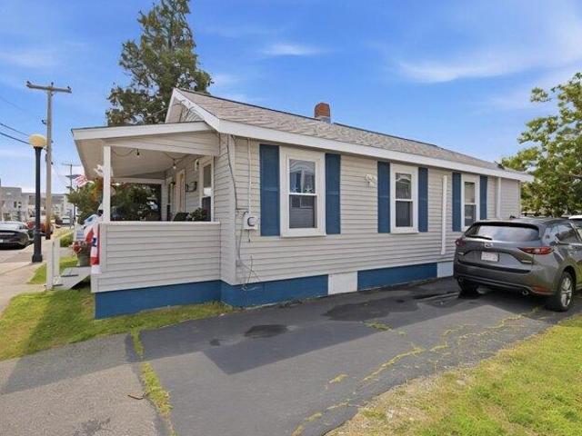 House for sale in Hampton Beach, Hampton