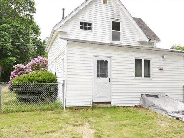 House for sale in Hanson, Massachusetts