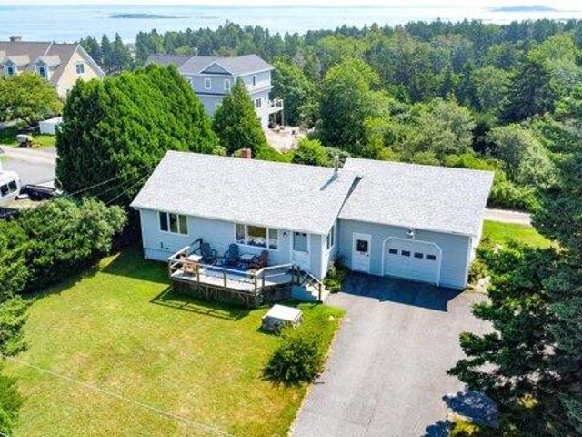 House for sale in Bailey Island, Maine