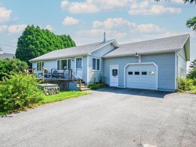 House for sale in Bailey Island, Maine