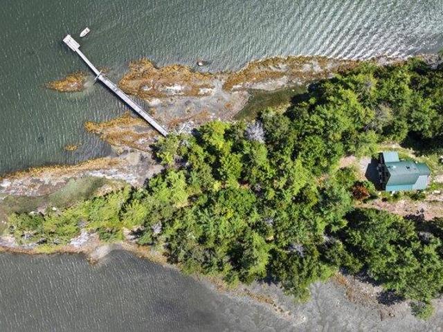 House for sale in Bailey Island, Maine