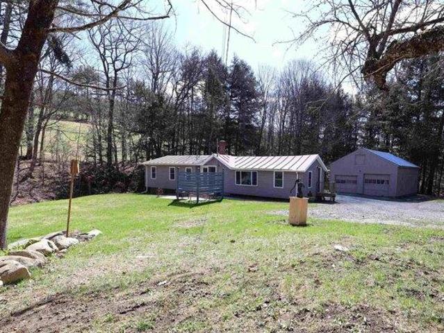 House for sale in Plantsville, Vermont