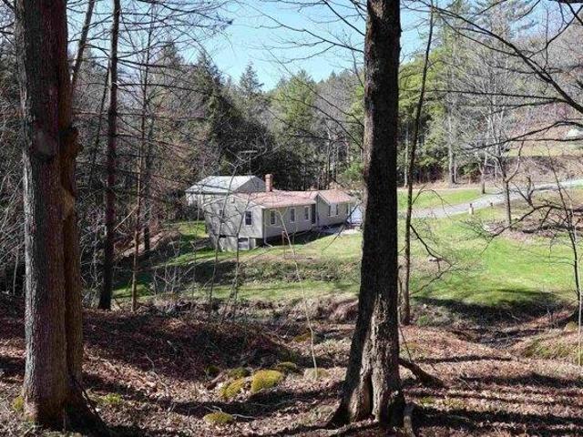 House for sale in Plantsville, Vermont