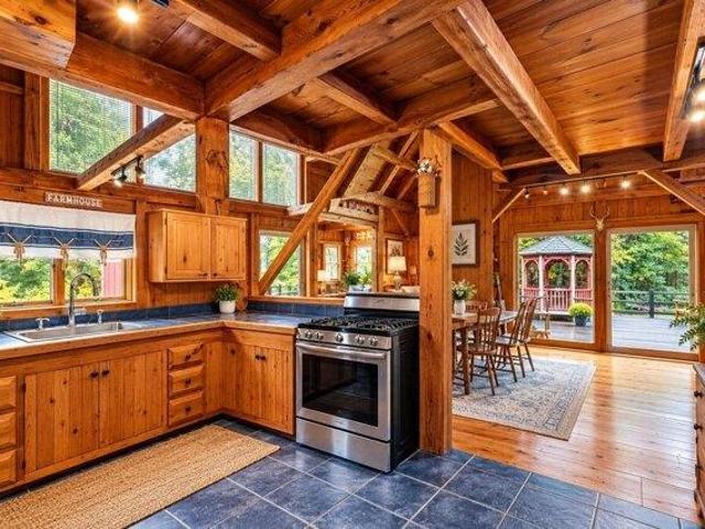 House for sale in Pike, Haverhill
