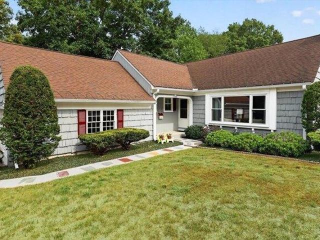 House for sale in Hingham, Plymouth County