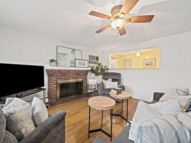 House for sale in Holbrook, Norfolk County