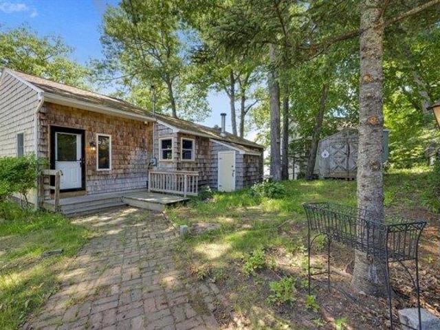 House for sale in Hampden, Massachusetts