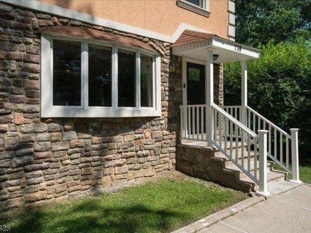 House for sale in Glasser, New Jersey