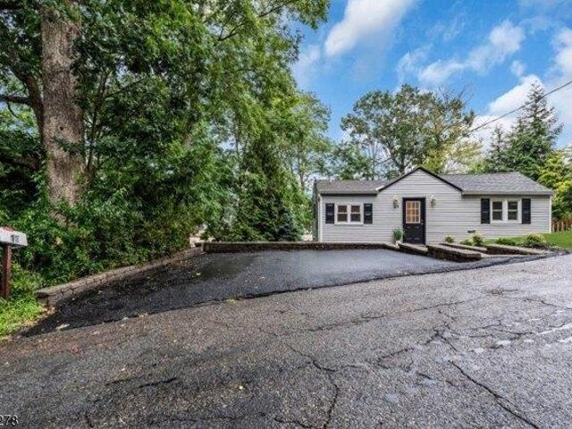 House for sale in Glasser, New Jersey