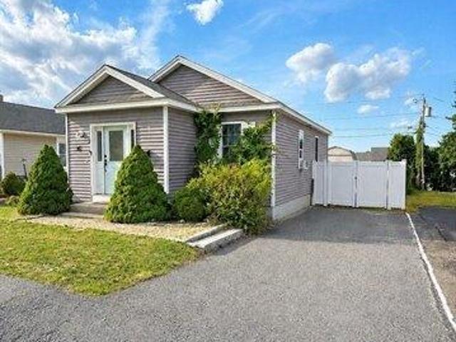 House for sale in Hopedale, Massachusetts