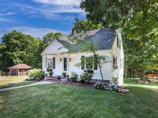 House for sale in Hopedale, Massachusetts