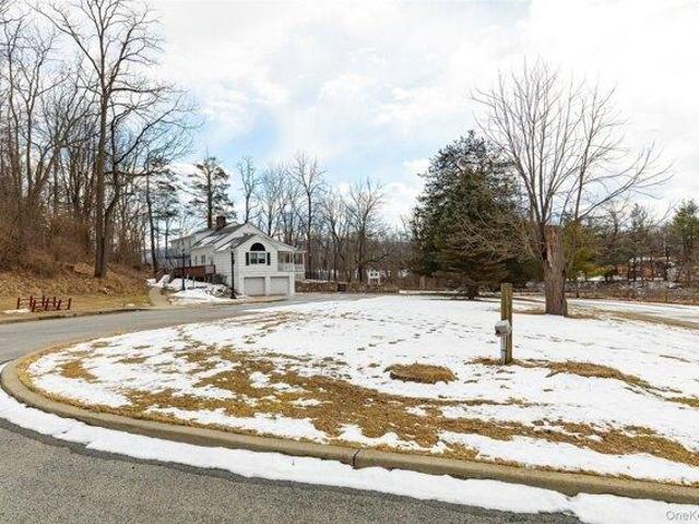 House for sale in Holmes, New York