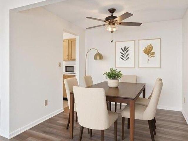 House for sale in Hopkins