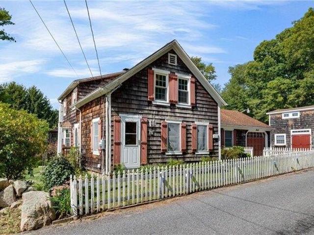 House for sale in Hopkinton City, Hopkinton