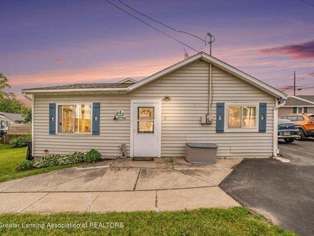 House for sale in Houghton Lake, Michigan