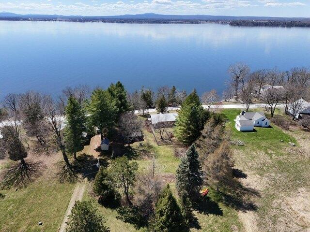 House for sale in Isle La Motte, Vermont