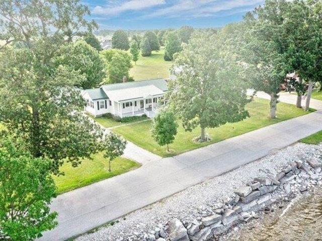 House for sale in Isle La Motte, Vermont