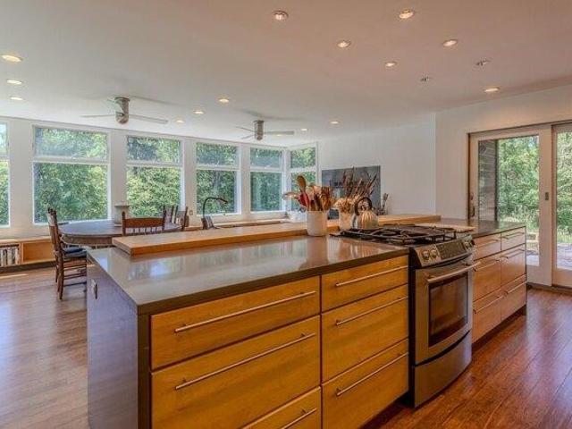 House for sale in Jamaica, Vermont