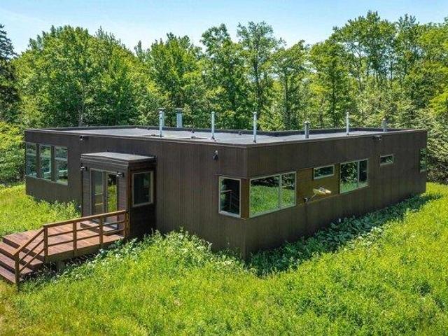 House for sale in Jamaica, Vermont