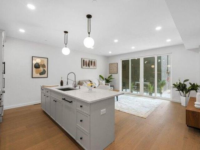 House for sale in Hudson, New Jersey
