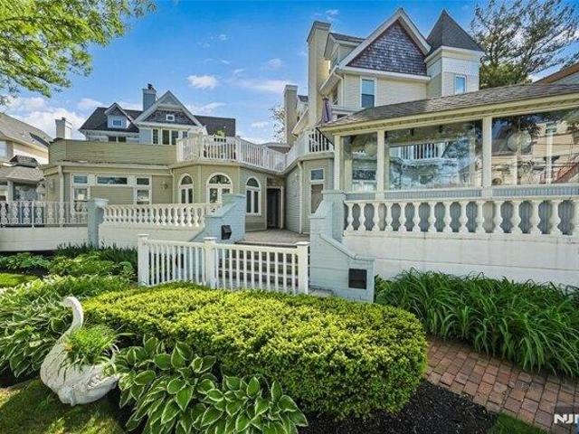 House for sale in Monmouth, New Jersey