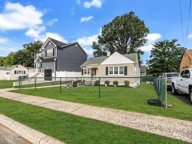 House for sale in Cliffwood Beach, Aberdeen Township