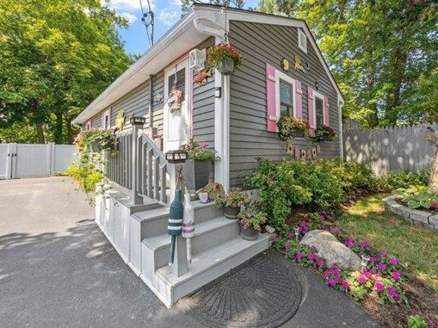 House for sale in Kingston, Massachusetts
