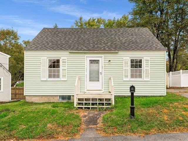 House for sale in Admiralty Village, Kittery