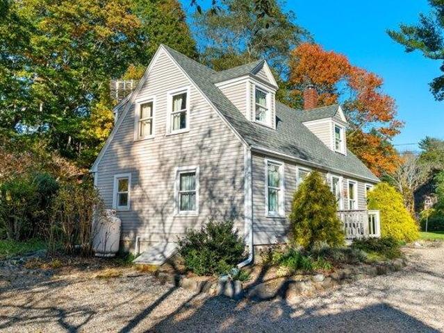 House for sale in Briggs Corner, Kittery