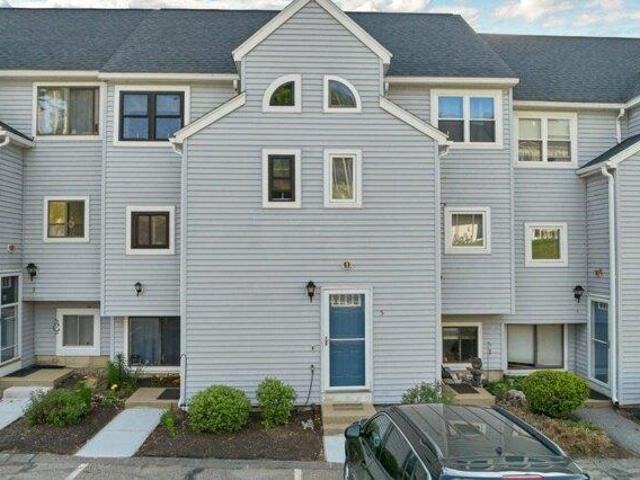 House for sale in New Hampshire