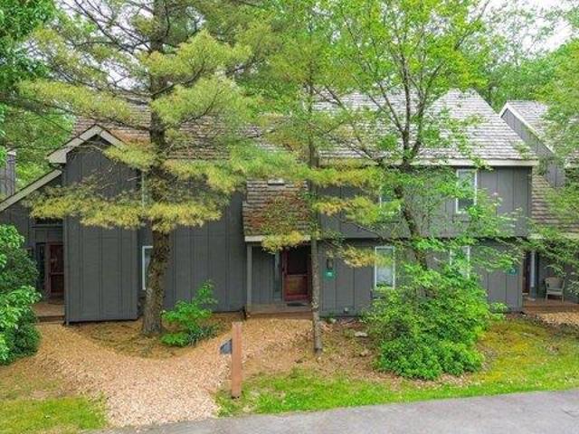 House for sale in Lake Harmony, Pennsylvania