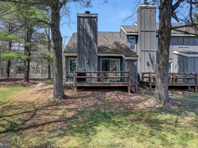House for sale in Lake Harmony, Pennsylvania