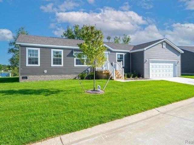 House for sale in Lapeer, Michigan