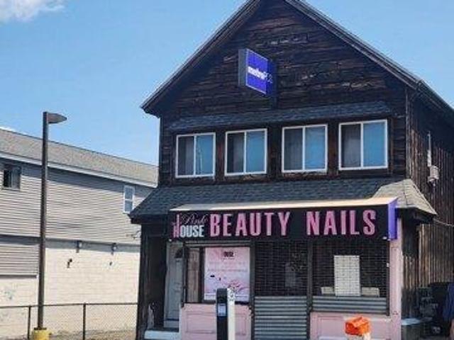 House for sale in Lawrence, Essex County