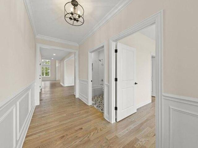 House for sale in Illinois