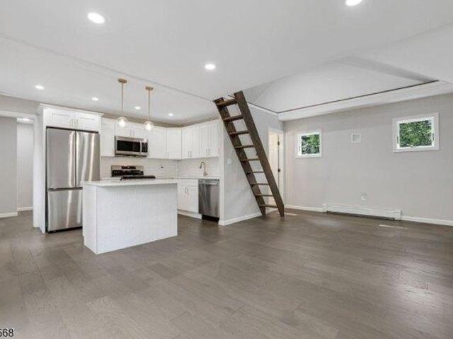 House for sale in Lincoln Park, New Jersey