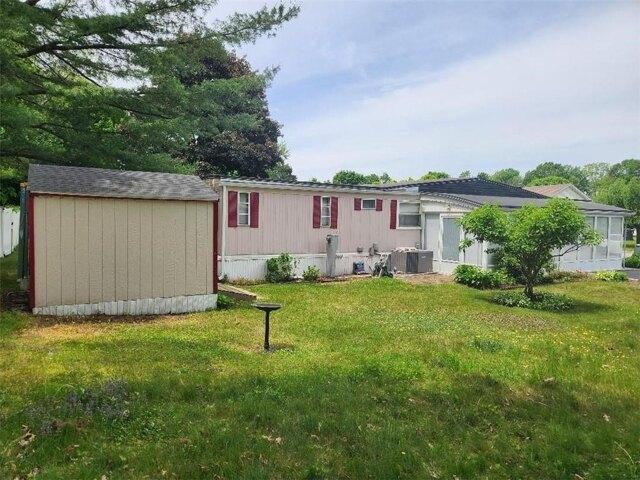 House for sale in Lincoln, Rhode Island