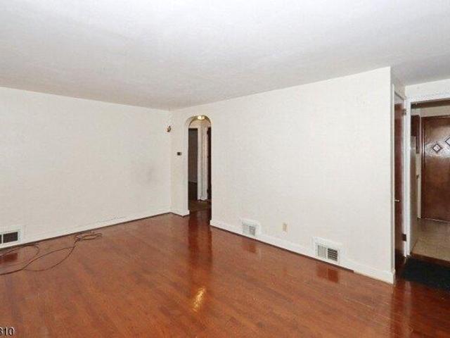 House for sale in Roselle, New Jersey