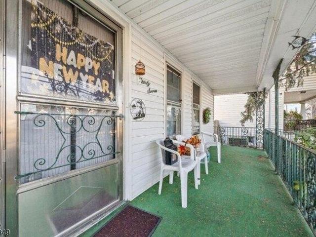House for sale in Linden, New Jersey