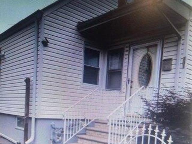 House for sale in Linden, New Jersey
