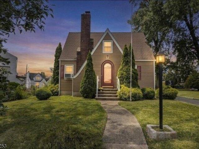 House for sale in Linden, New Jersey