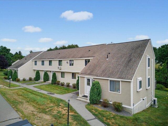 House for sale in Londonderry, Rockingham County