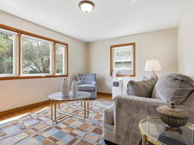 House for sale in Oaklands, Lowell