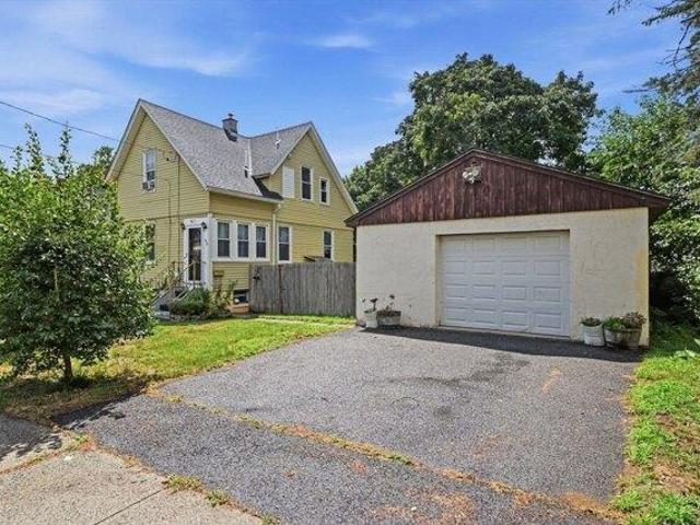 House for sale in Hampden, Massachusetts