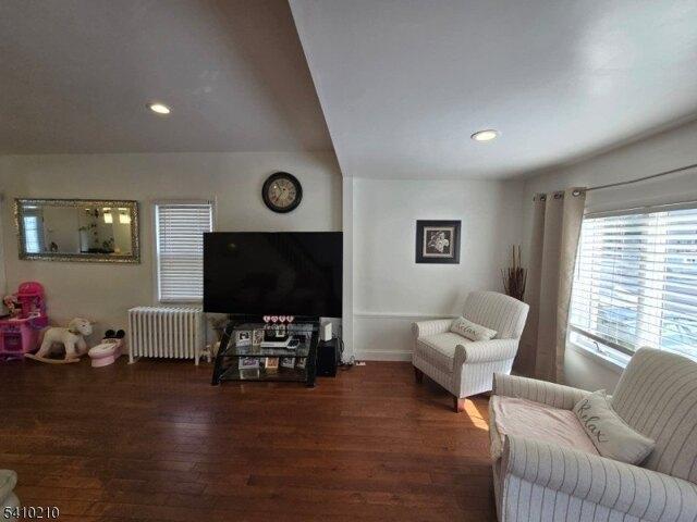 House for sale in Lyndhurst, New Jersey