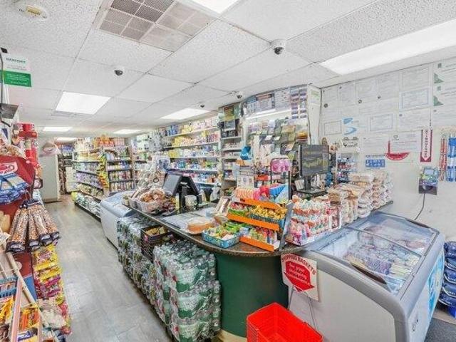 House for sale in Lynn, Essex County