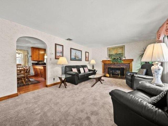 House for sale in Lynn, Essex County