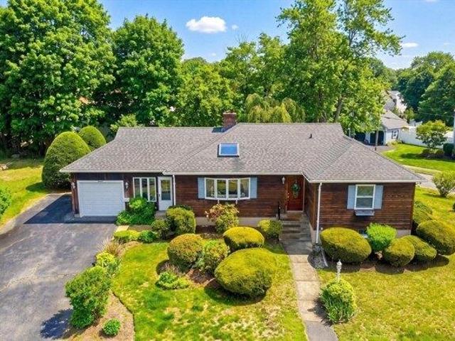 House for sale in Lynnfield, Massachusetts