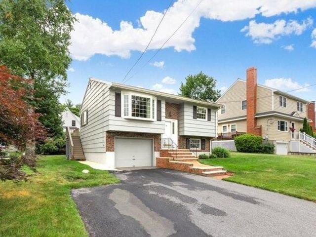 House for sale in Lynnfield, Massachusetts